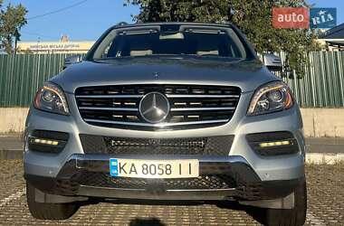 Внедорожник / Кроссовер Mercedes-Benz M-Class 2015 в Вышгороде