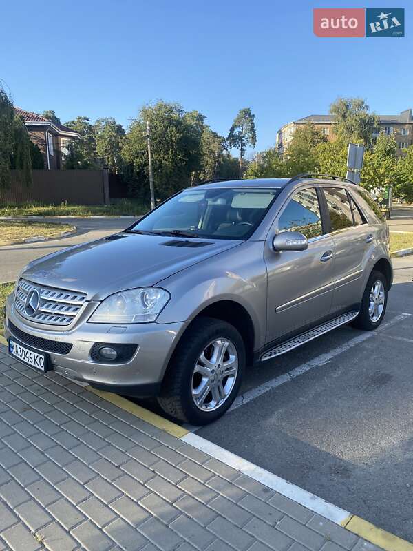 Mercedes-Benz M-Class 2008