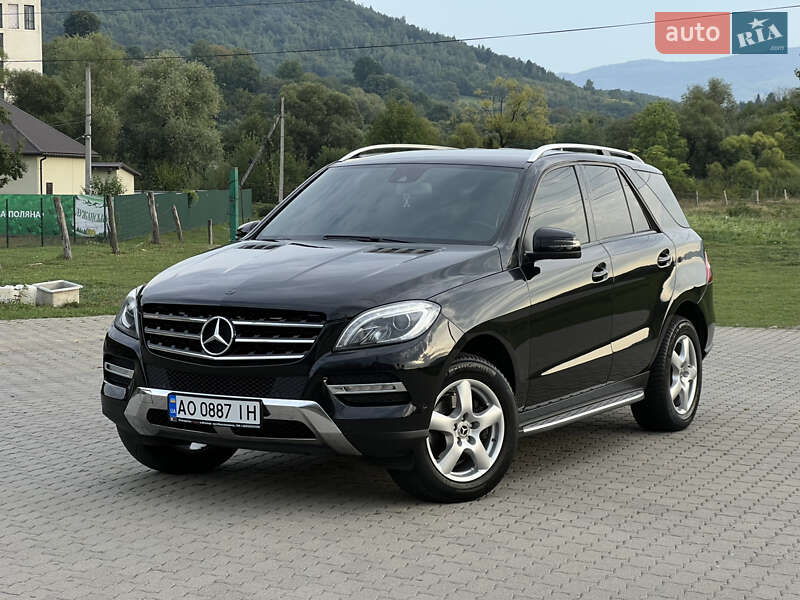 Внедорожник / Кроссовер Mercedes-Benz M-Class 2012 в 