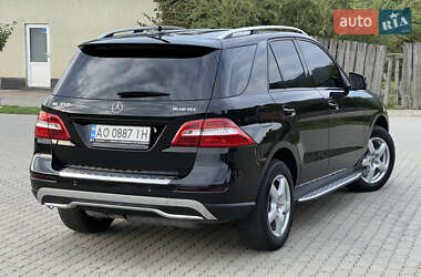 Внедорожник / Кроссовер Mercedes-Benz M-Class 2012 в Сваляве