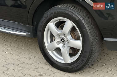 Внедорожник / Кроссовер Mercedes-Benz M-Class 2012 в Сваляве