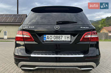 Внедорожник / Кроссовер Mercedes-Benz M-Class 2012 в Сваляве