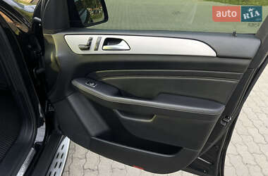 Внедорожник / Кроссовер Mercedes-Benz M-Class 2012 в 