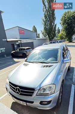 Внедорожник / Кроссовер Mercedes-Benz M-Class 2006 в Киеве
