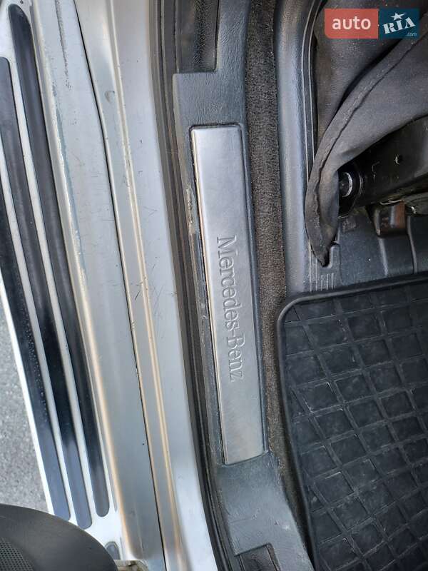 Позашляховик / Кросовер Mercedes-Benz M-Class 2004 в Києві