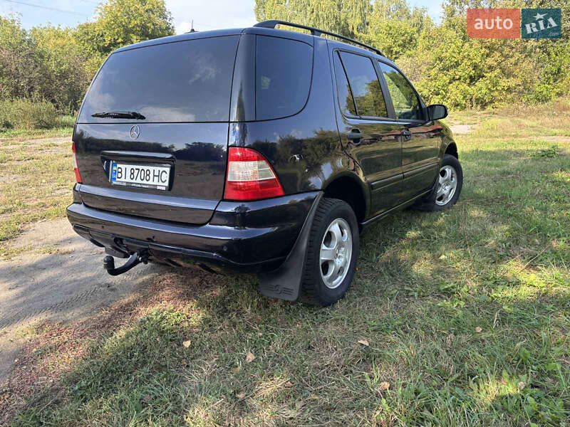 Позашляховик / Кросовер Mercedes-Benz M-Class 2001 в Чорнухах
