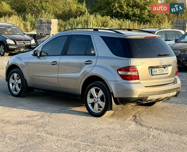 Внедорожник / Кроссовер Mercedes-Benz M-Class 2005 в Ровно