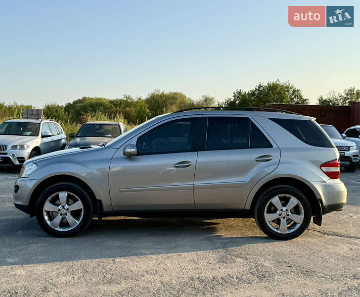 Внедорожник / Кроссовер Mercedes-Benz M-Class 2005 в Ровно