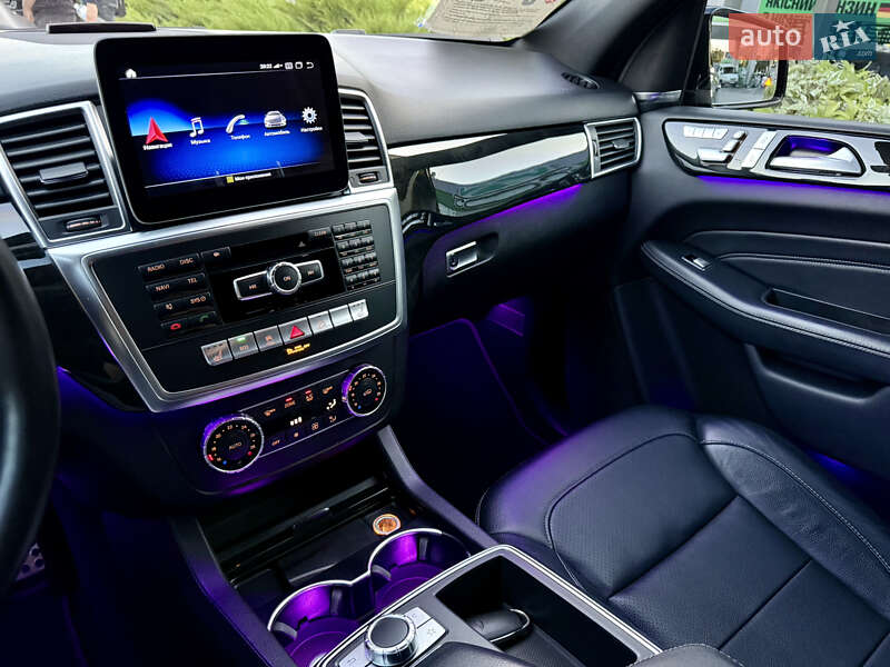 Внедорожник / Кроссовер Mercedes-Benz M-Class 2014 в Киеве