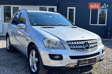 Позашляховик / Кросовер Mercedes-Benz M-Class 2006 в  фото 3 Позашляховик / Кросовер Mercedes-Benz M-Class 2006 в