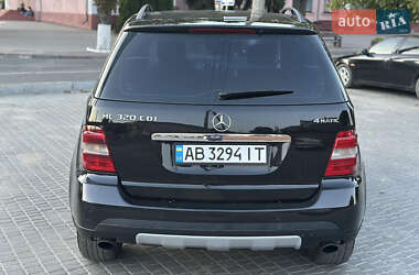 Позашляховик / Кросовер Mercedes-Benz M-Class 2006 в 