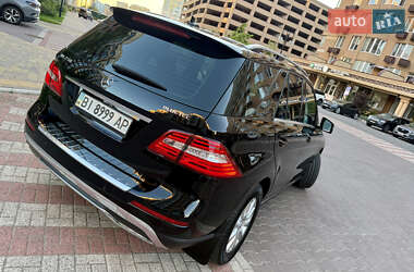 Позашляховик / Кросовер Mercedes-Benz M-Class 2013 в 