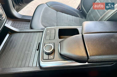 Позашляховик / Кросовер Mercedes-Benz M-Class 2013 в 