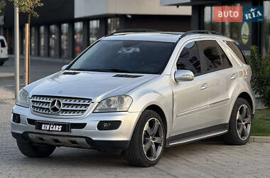 Внедорожник / Кроссовер Mercedes-Benz M-Class 2006 в 
