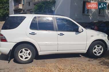 Позашляховик / Кросовер Mercedes-Benz M-Class 1998 в Миколаєві