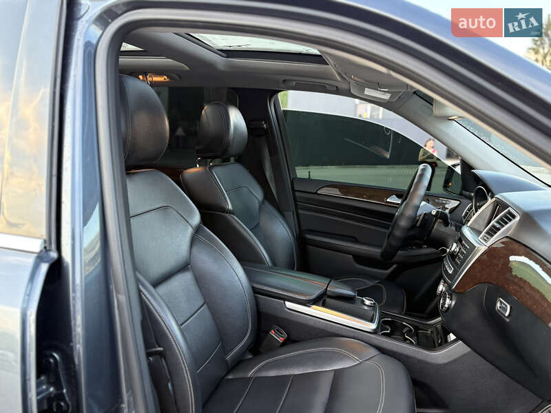 Внедорожник / Кроссовер Mercedes-Benz M-Class 2012 в Львове
