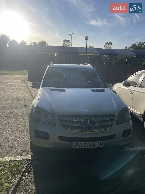 Mercedes-Benz M-Class