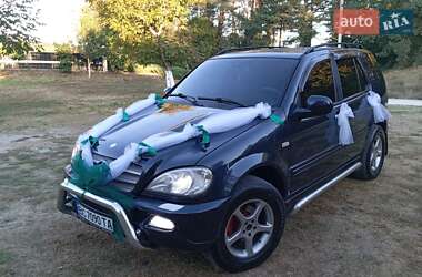 Внедорожник / Кроссовер Mercedes-Benz M-Class 2001 в Стрые