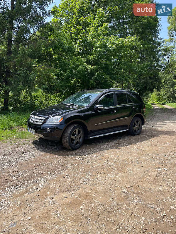 Mercedes-Benz M-Class 2008