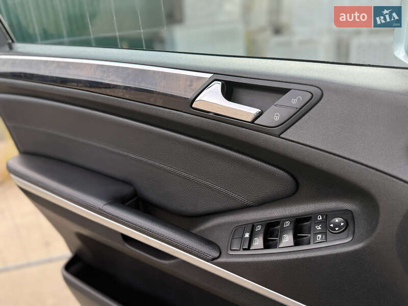 Внедорожник / Кроссовер Mercedes-Benz M-Class 2008 в Киеве
