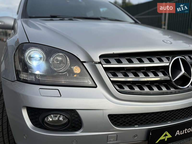 Внедорожник / Кроссовер Mercedes-Benz M-Class 2008 в Киеве