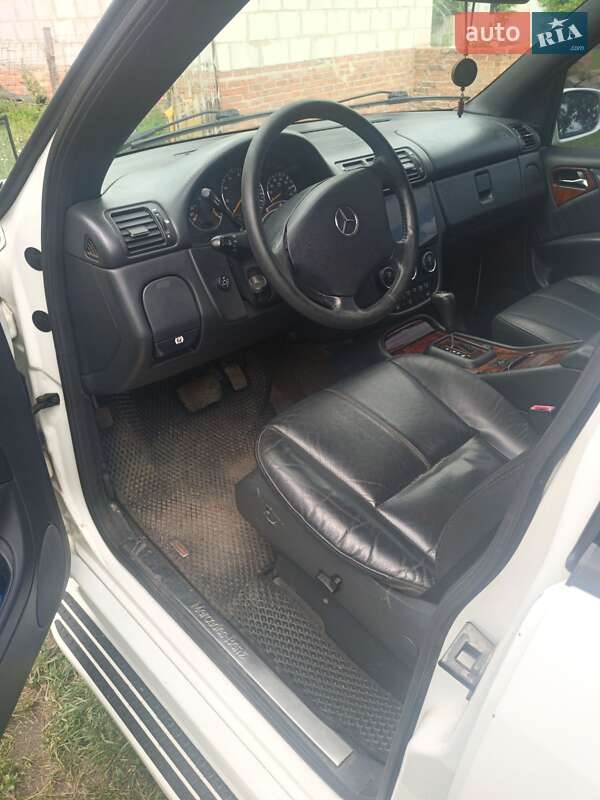 Позашляховик / Кросовер Mercedes-Benz M-Class 2002 в Чернівцях