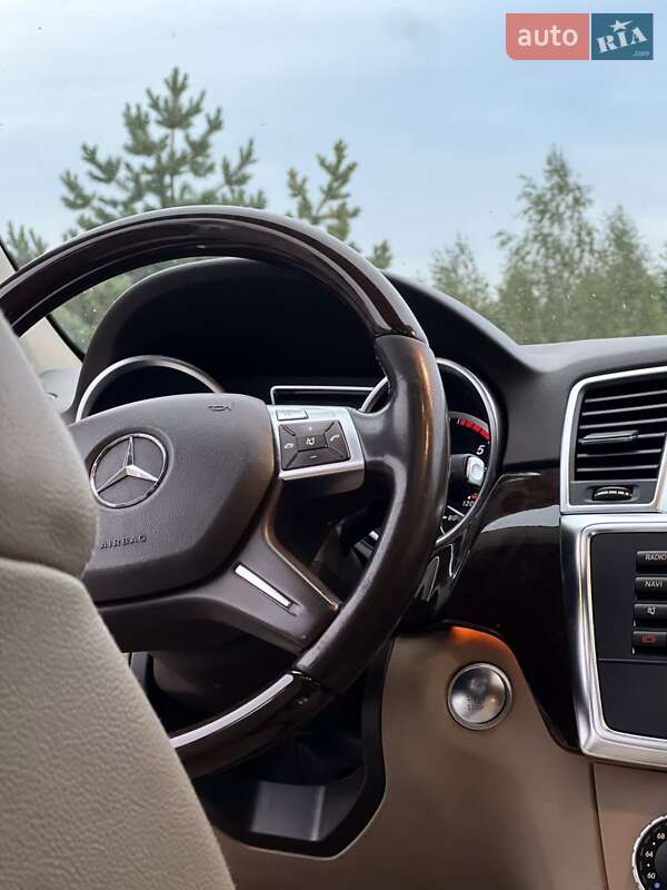 Внедорожник / Кроссовер Mercedes-Benz M-Class 2012 в Рокитном фото 17 Внедорожник / Кроссовер Mercedes-Benz M-Class 2012 в Рокитном