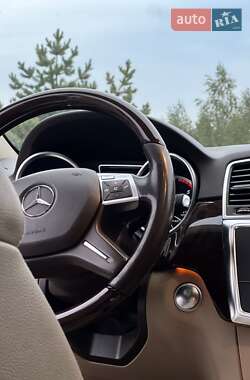 Внедорожник / Кроссовер Mercedes-Benz M-Class 2012 в 