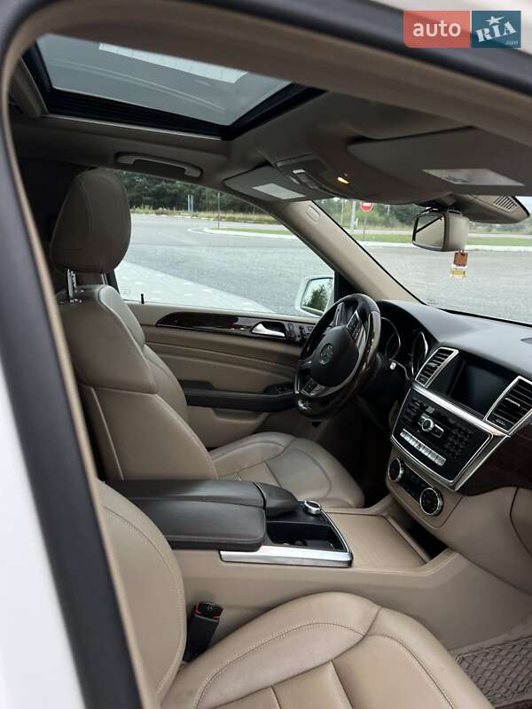 Внедорожник / Кроссовер Mercedes-Benz M-Class 2012 в Рокитном фото 24 Внедорожник / Кроссовер Mercedes-Benz M-Class 2012 в Рокитном