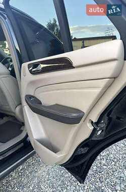 Внедорожник / Кроссовер Mercedes-Benz M-Class 2013 в 
