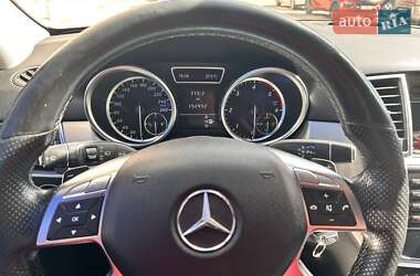 Внедорожник / Кроссовер Mercedes-Benz M-Class 2012 в 