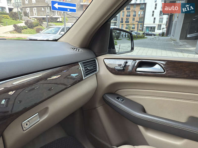 Позашляховик / Кросовер Mercedes-Benz M-Class 2014 в Львові фото 19 Позашляховик / Кросовер Mercedes-Benz M-Class 2014 в Львові