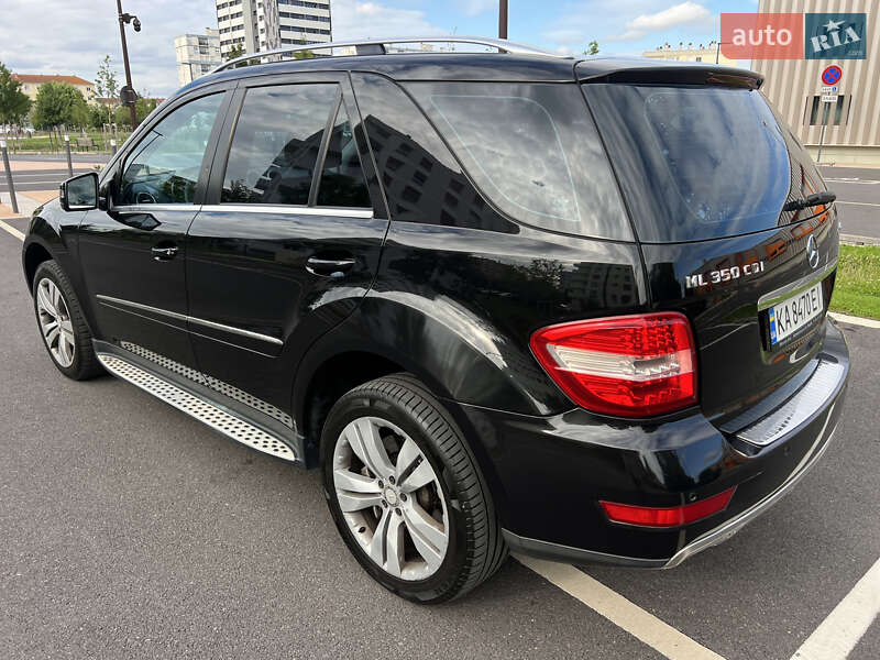 Позашляховик / Кросовер Mercedes-Benz M-Class 2010 в Києві
