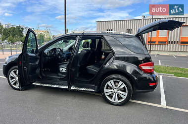 Позашляховик / Кросовер Mercedes-Benz M-Class 2010 в 