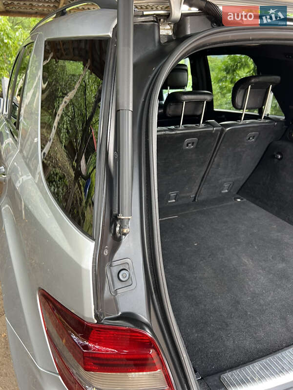 Внедорожник / Кроссовер Mercedes-Benz M-Class 2008 в Могилев-Подольске фото 58 Внедорожник / Кроссовер Mercedes-Benz M-Class 2008 в Могилев-Подольске