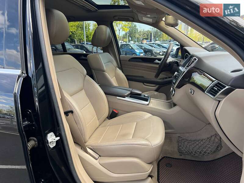 Внедорожник / Кроссовер Mercedes-Benz M-Class 2014 в Киеве