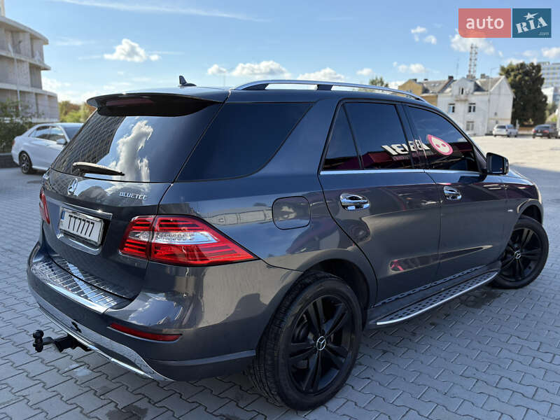 Позашляховик / Кросовер Mercedes-Benz M-Class 2012 в Львові