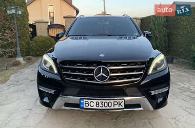 Позашляховик / Кросовер Mercedes-Benz M-Class 2012 в 