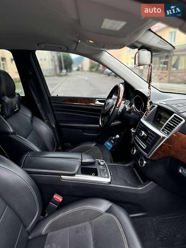 Позашляховик / Кросовер Mercedes-Benz M-Class 2012 в Ужгороді