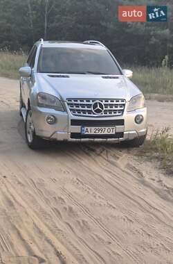 Позашляховик / Кросовер Mercedes-Benz M-Class 2009 в Охтирці