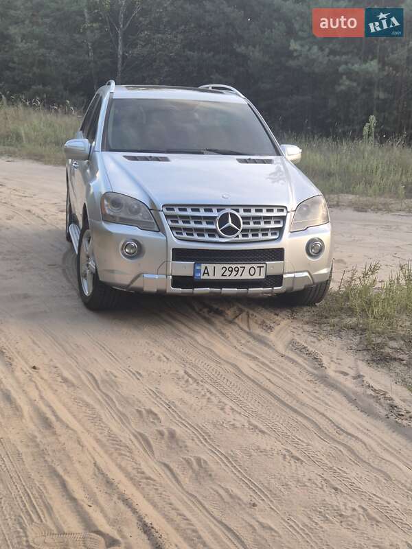 Mercedes-Benz M-Class 2009