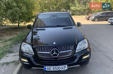 Позашляховик / Кросовер Mercedes-Benz M-Class 2010 в 