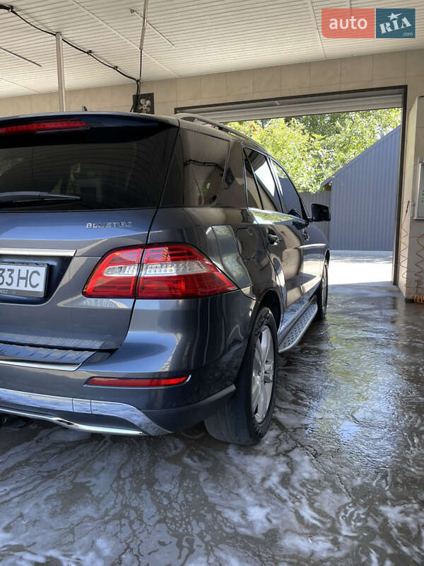 Внедорожник / Кроссовер Mercedes-Benz M-Class 2013 в Кропивницком фото 4 Внедорожник / Кроссовер Mercedes-Benz M-Class 2013 в Кропивницком