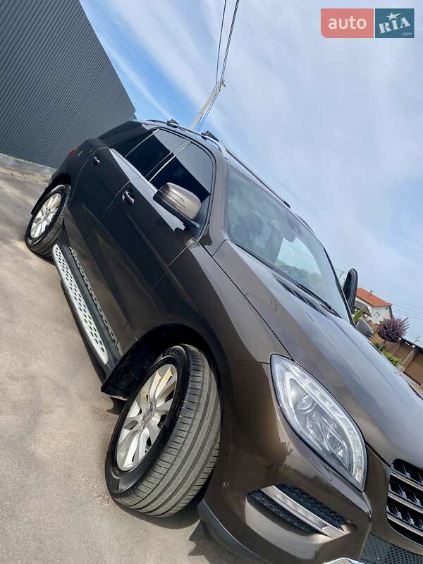 Внедорожник / Кроссовер Mercedes-Benz M-Class 2012 в Борисполе