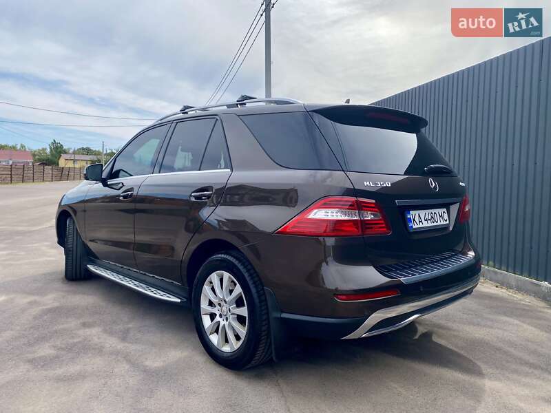 Внедорожник / Кроссовер Mercedes-Benz M-Class 2012 в Борисполе