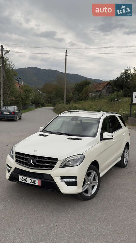 Внедорожник / Кроссовер Mercedes-Benz M-Class 2012 в Хусте