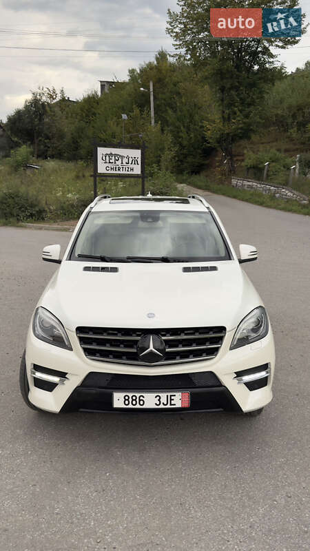 Внедорожник / Кроссовер Mercedes-Benz M-Class 2012 в Хусте