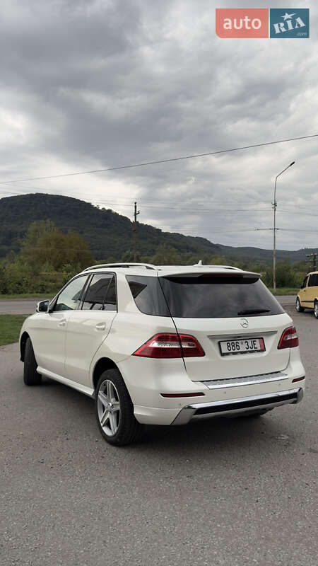 Внедорожник / Кроссовер Mercedes-Benz M-Class 2012 в Хусте