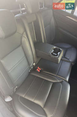 Внедорожник / Кроссовер Mercedes-Benz M-Class 2011 в 