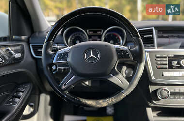 Внедорожник / Кроссовер Mercedes-Benz M-Class 2013 в 